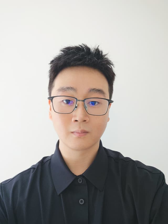 Lee, main contact at ChinaCarSourcing